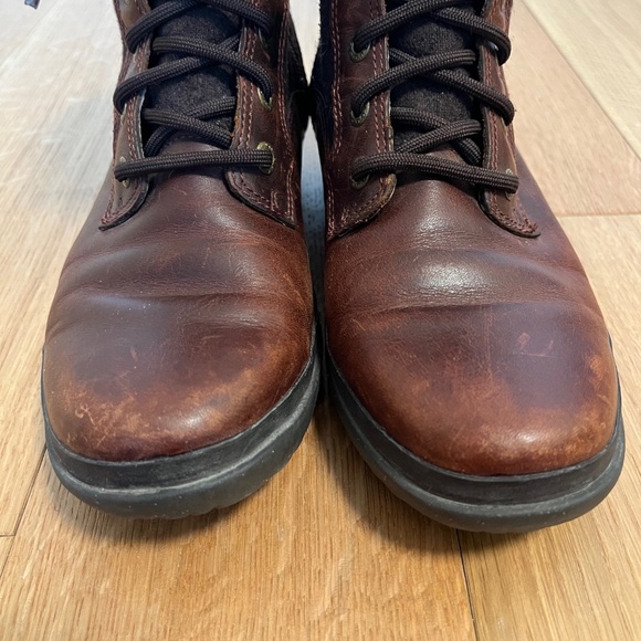 UGG Chestnut Brown Kesey Waterproof Leather Shearling Lined Boots Size 6.5 - Picture 6 of 9